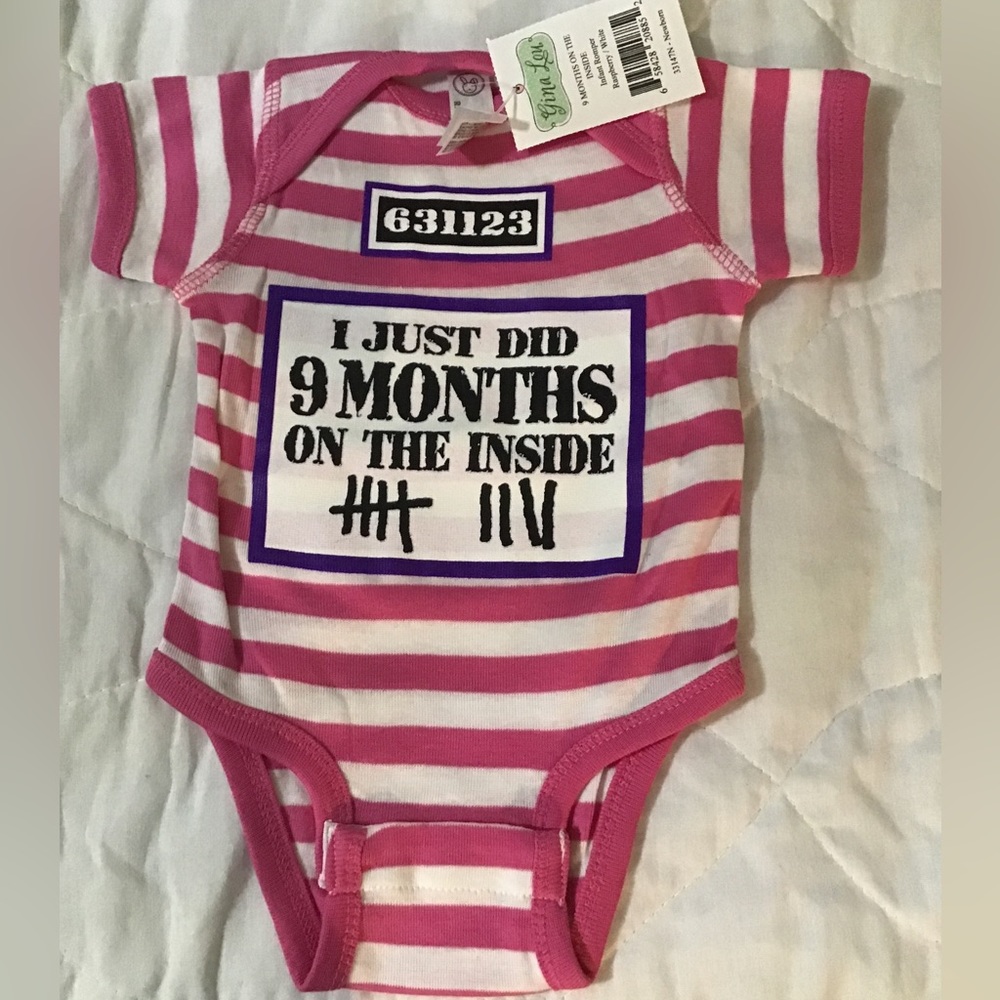 Baby infant size newborn pink / white NWT onesie